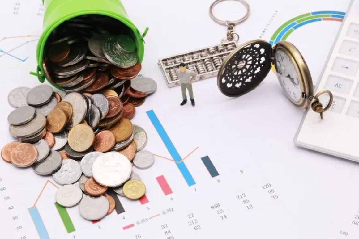 揭秘配资炒股网站：高收益背后的风险与陷阱